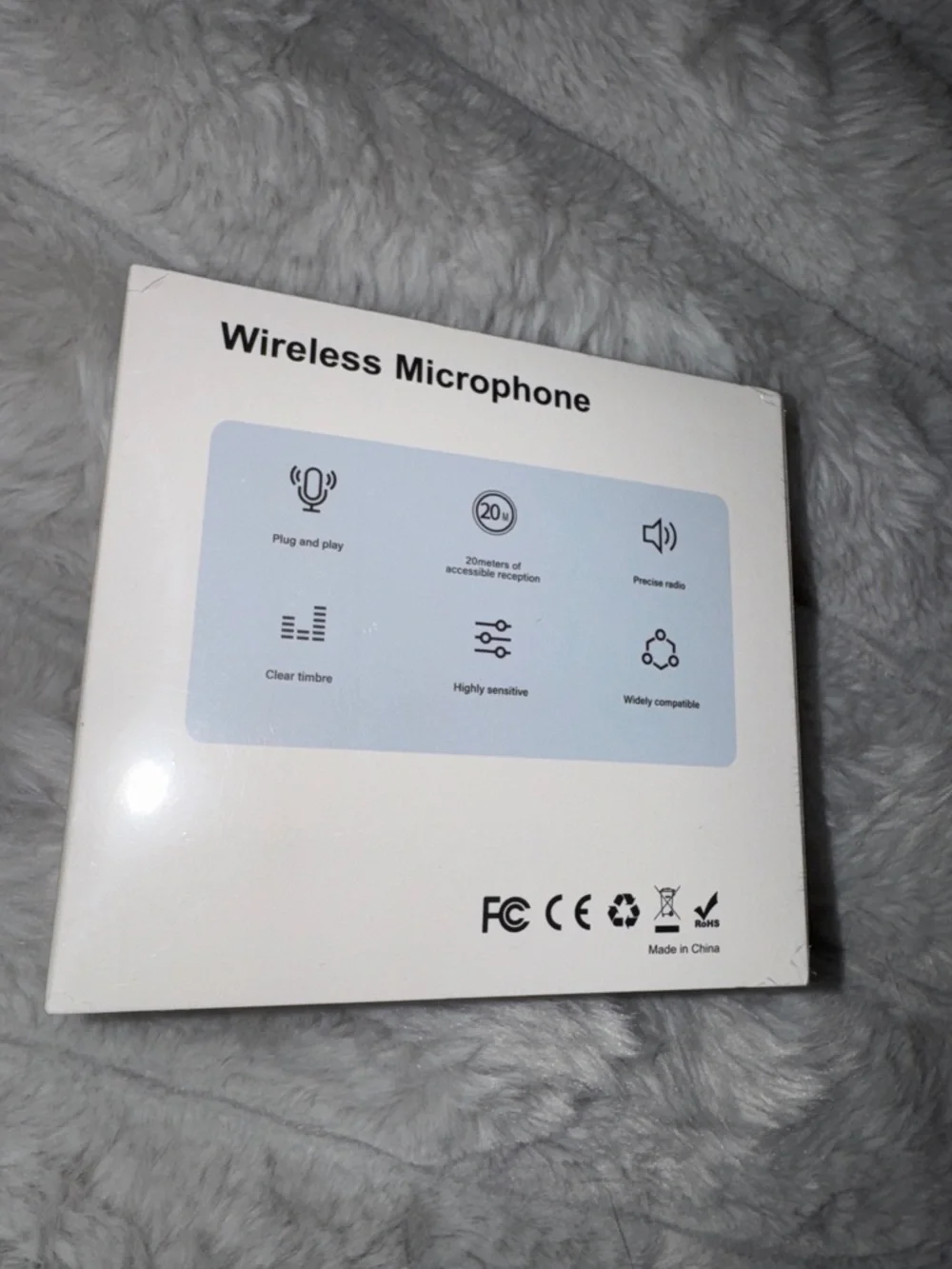 Wireless Microphone with Charging Case